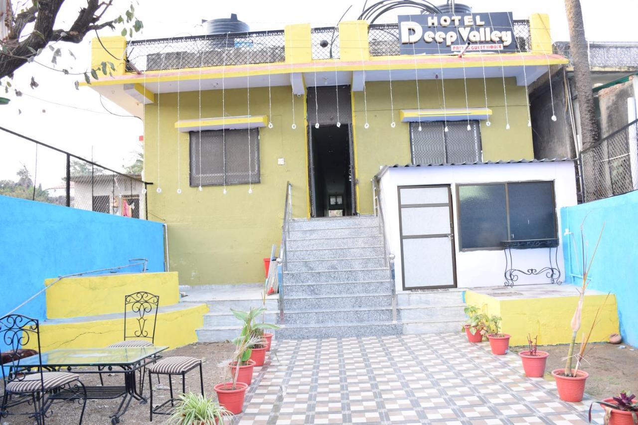 Hotel Deep Valley Mount Abu Dış mekan fotoğraf