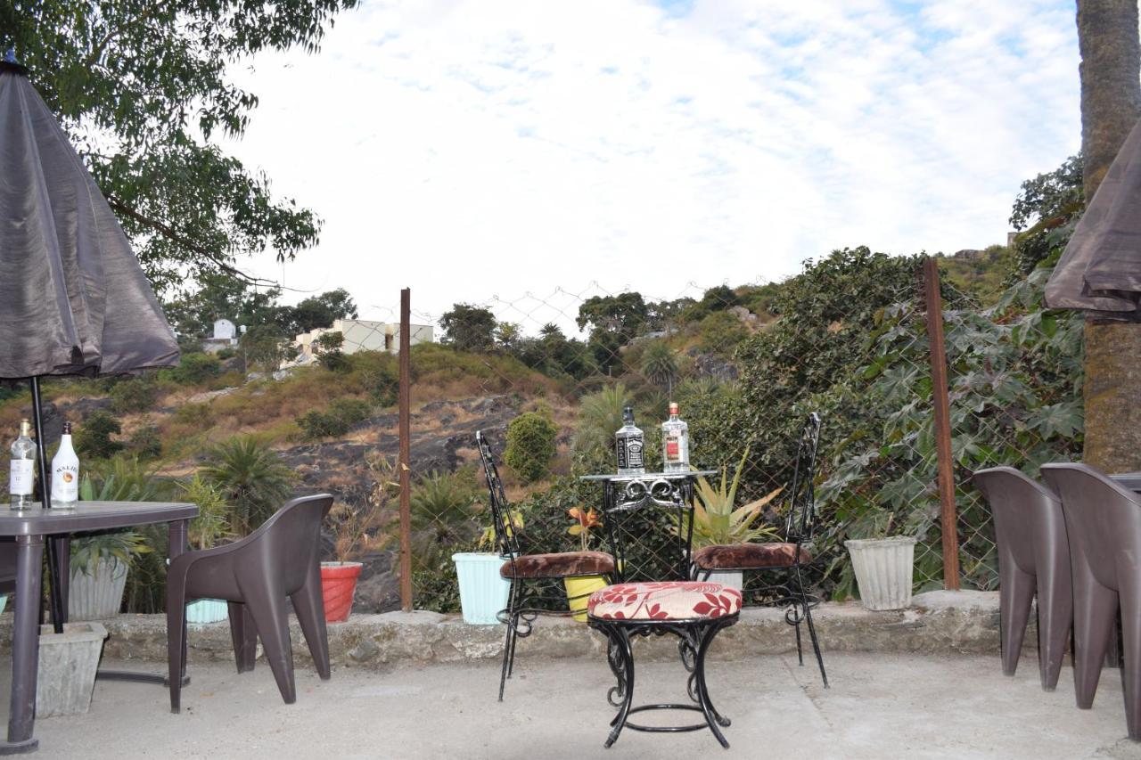 Hotel Deep Valley Mount Abu Dış mekan fotoğraf
