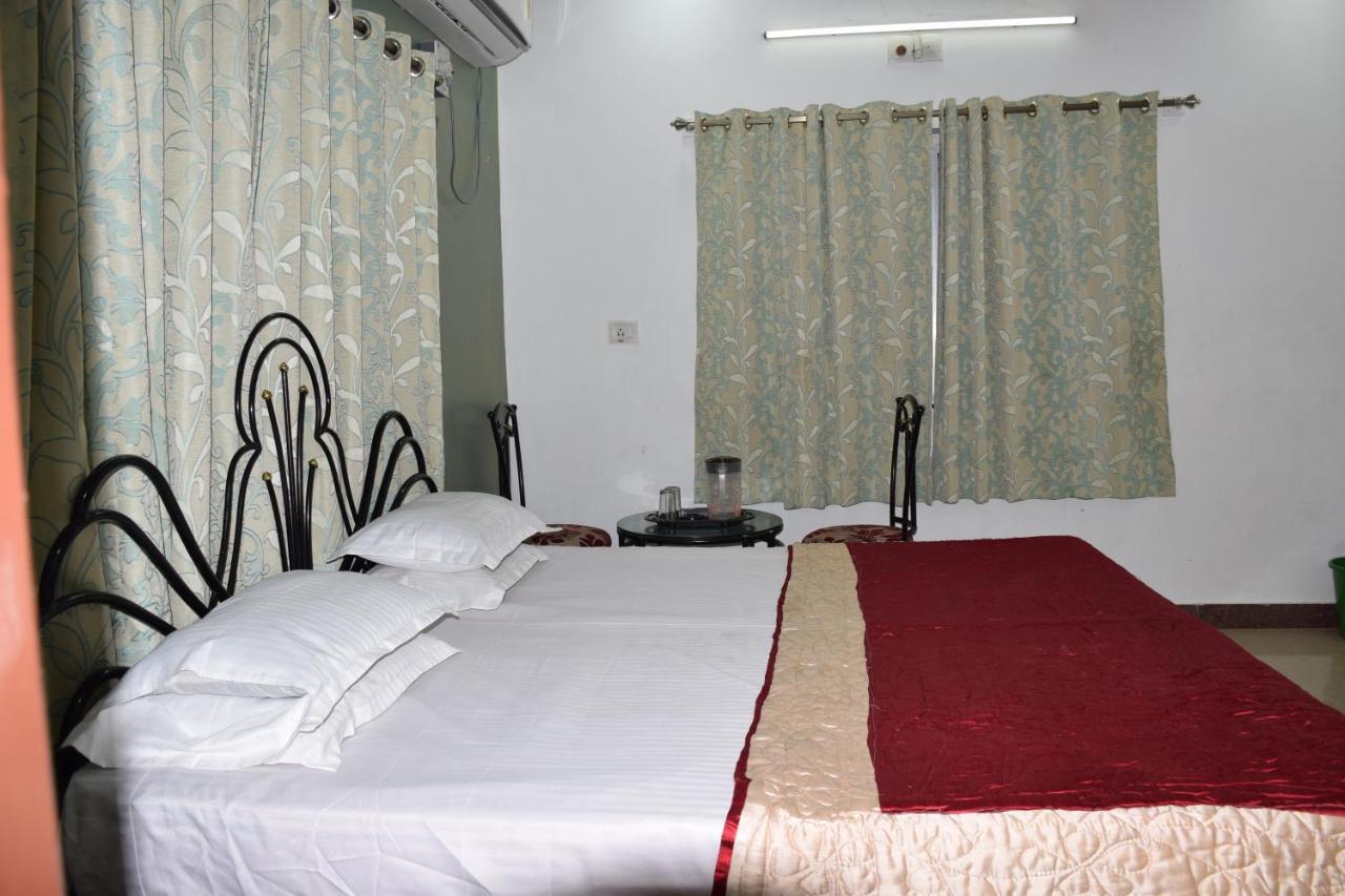 Hotel Deep Valley Mount Abu Dış mekan fotoğraf