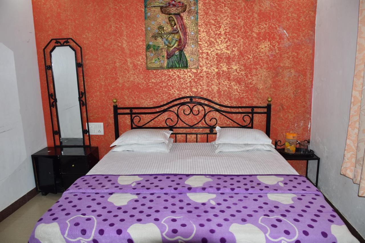 Hotel Deep Valley Mount Abu Dış mekan fotoğraf