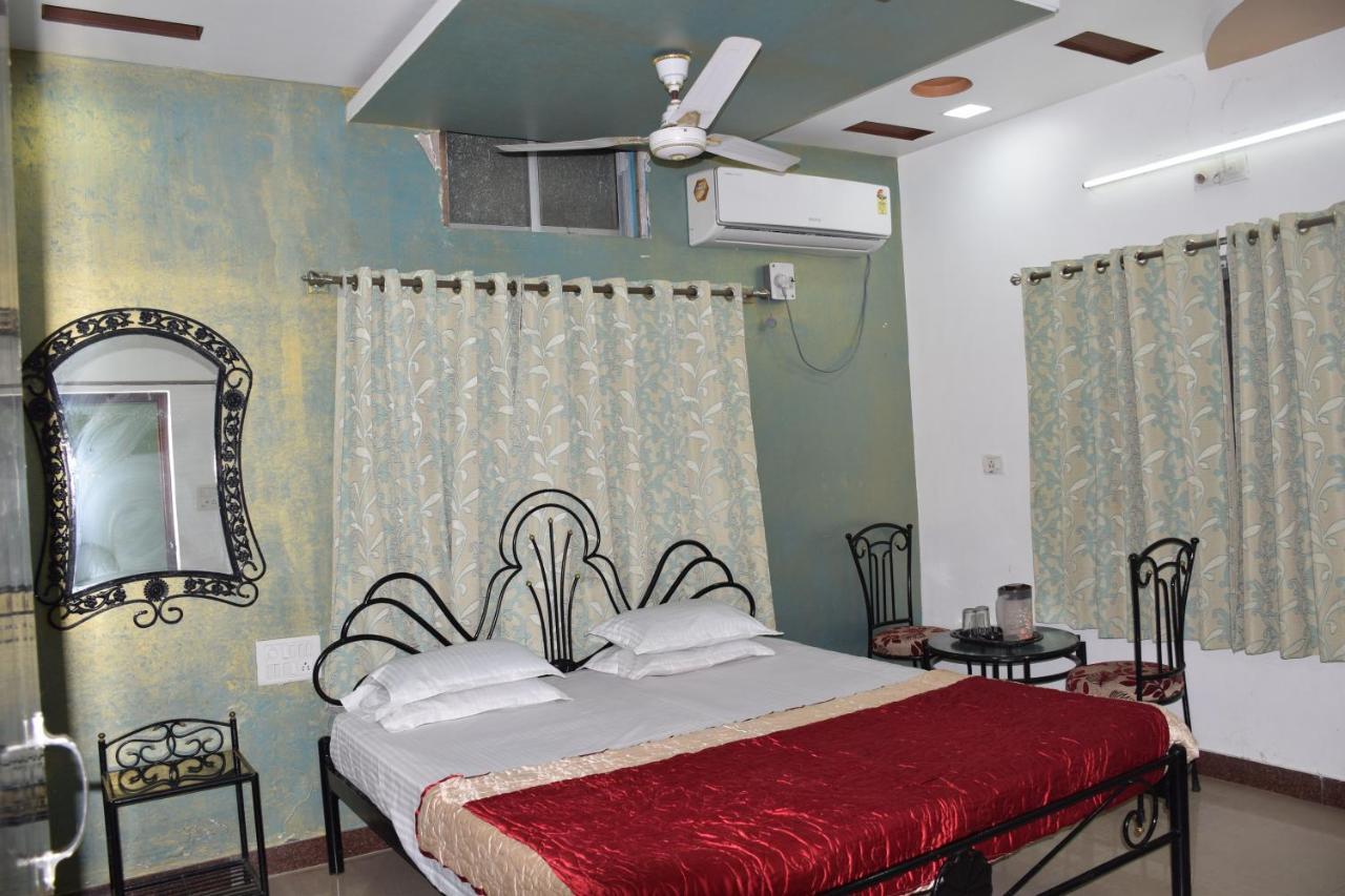 Hotel Deep Valley Mount Abu Dış mekan fotoğraf